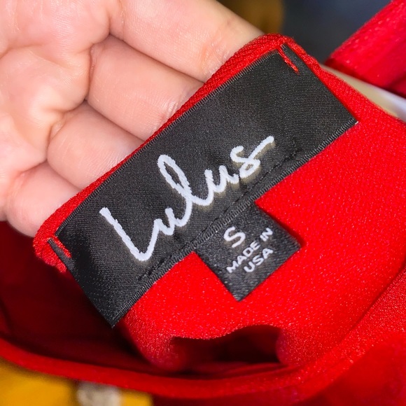 Red Dress - Picture 3 of 3